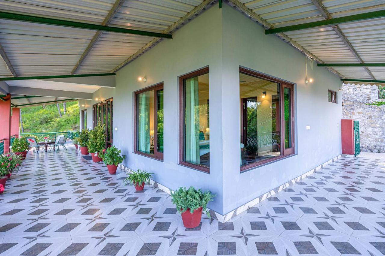 Stayvista At Cecil Cottages With Barbeque, Hill View Kasauli Extérieur photo