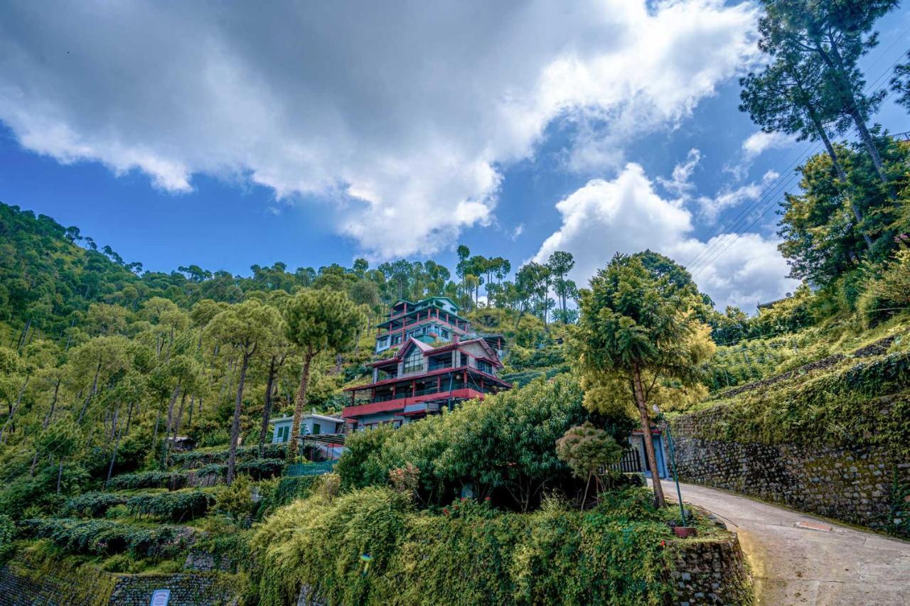 Stayvista At Cecil Cottages With Barbeque, Hill View Kasauli Extérieur photo