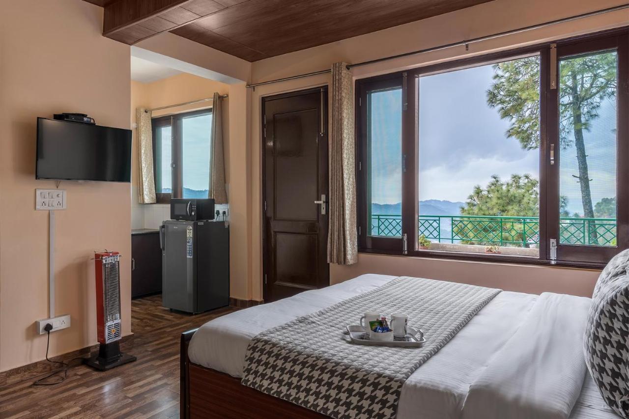 Stayvista At Cecil Cottages With Barbeque, Hill View Kasauli Extérieur photo
