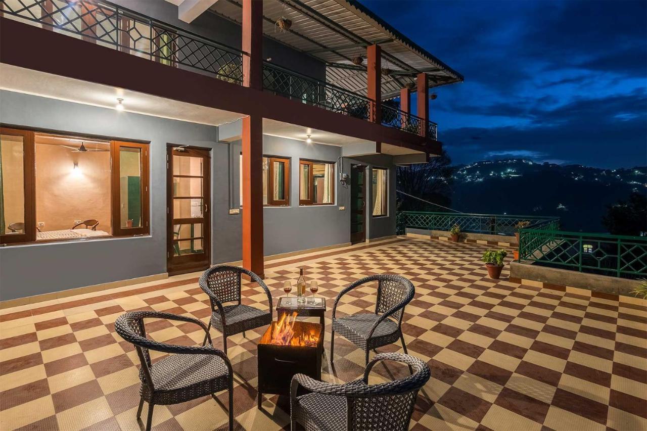 Stayvista At Cecil Cottages With Barbeque, Hill View Kasauli Extérieur photo