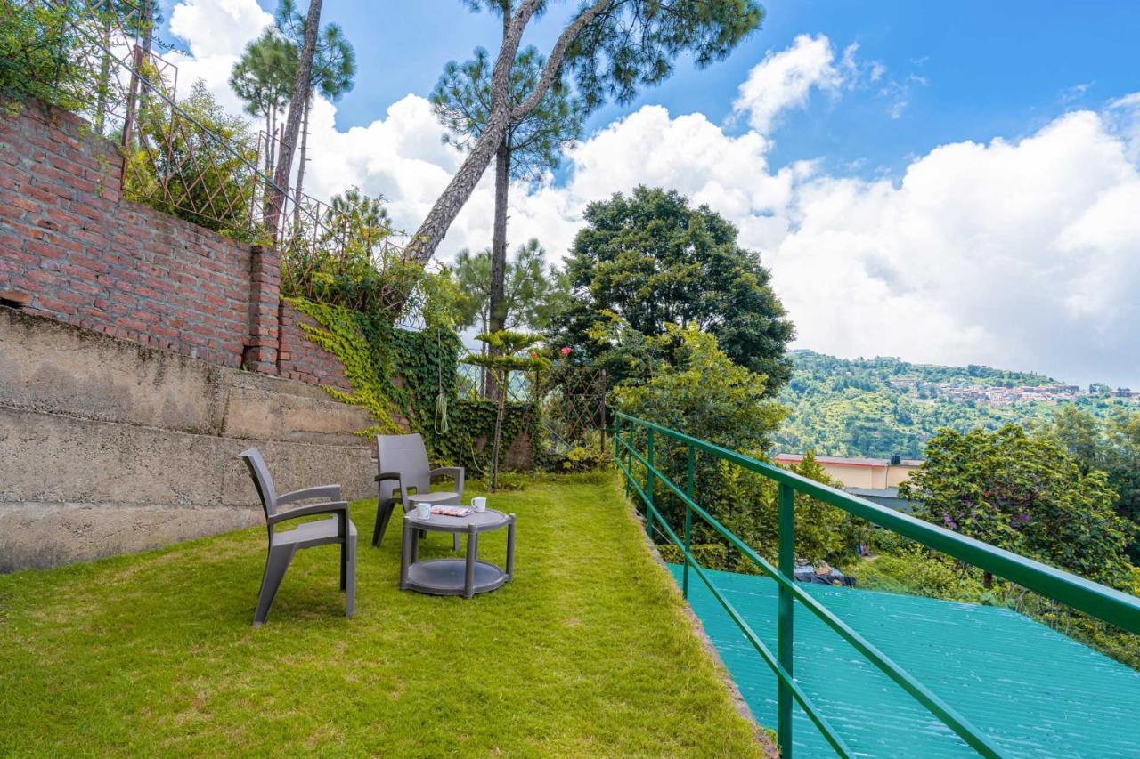 Stayvista At Cecil Cottages With Barbeque, Hill View Kasauli Extérieur photo