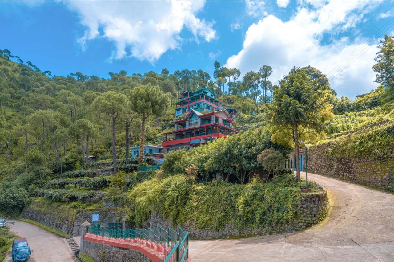Stayvista At Cecil Cottages With Barbeque, Hill View Kasauli Extérieur photo