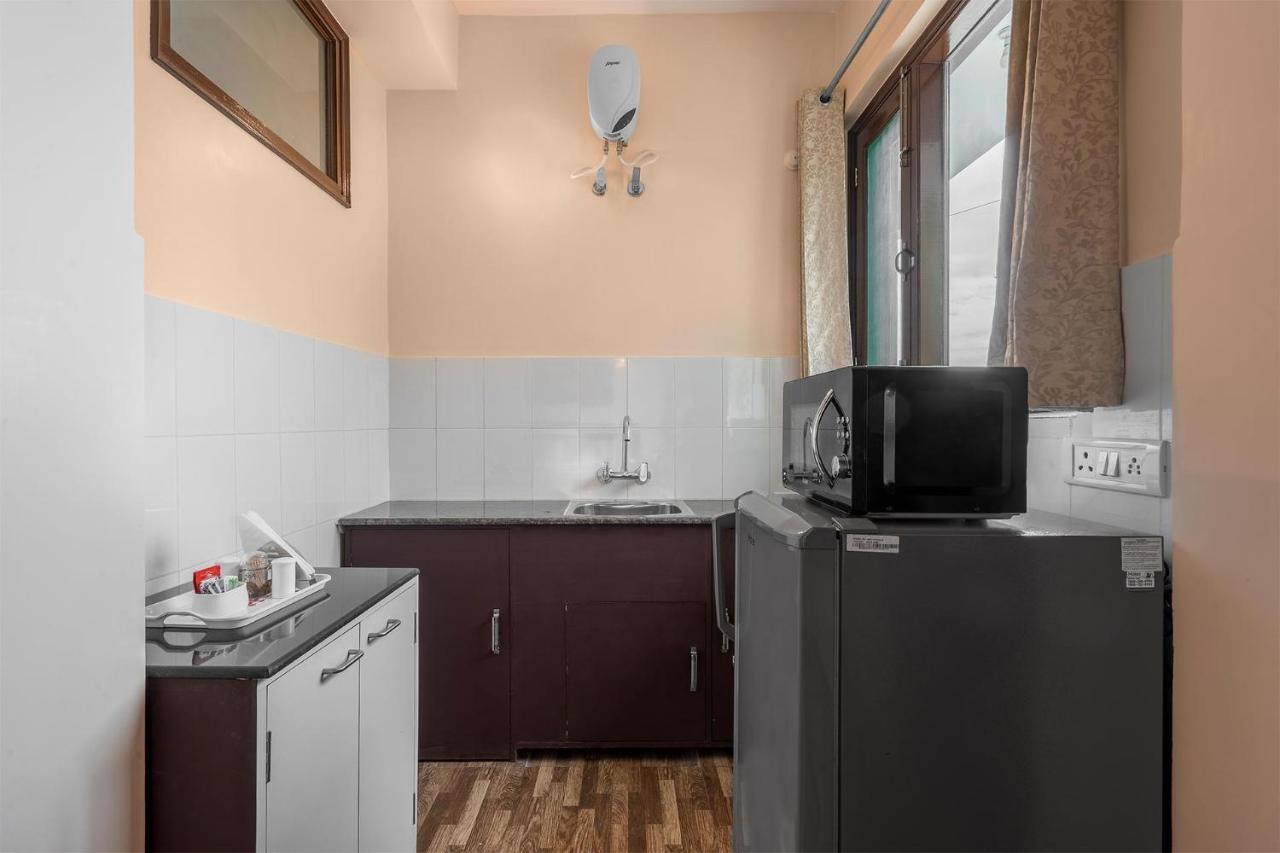 Stayvista At Cecil Cottages With Barbeque, Hill View Kasauli Extérieur photo