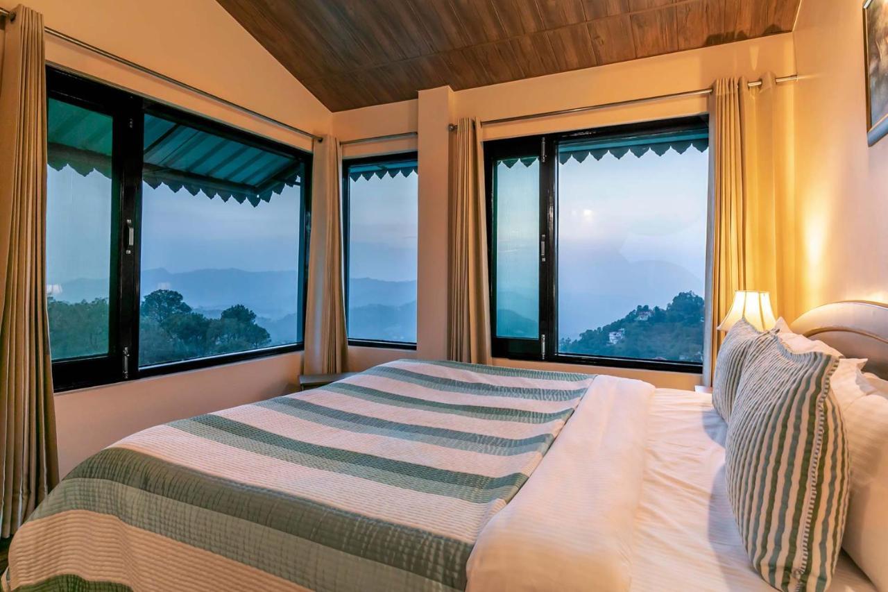 Stayvista At Cecil Cottages With Barbeque, Hill View Kasauli Extérieur photo