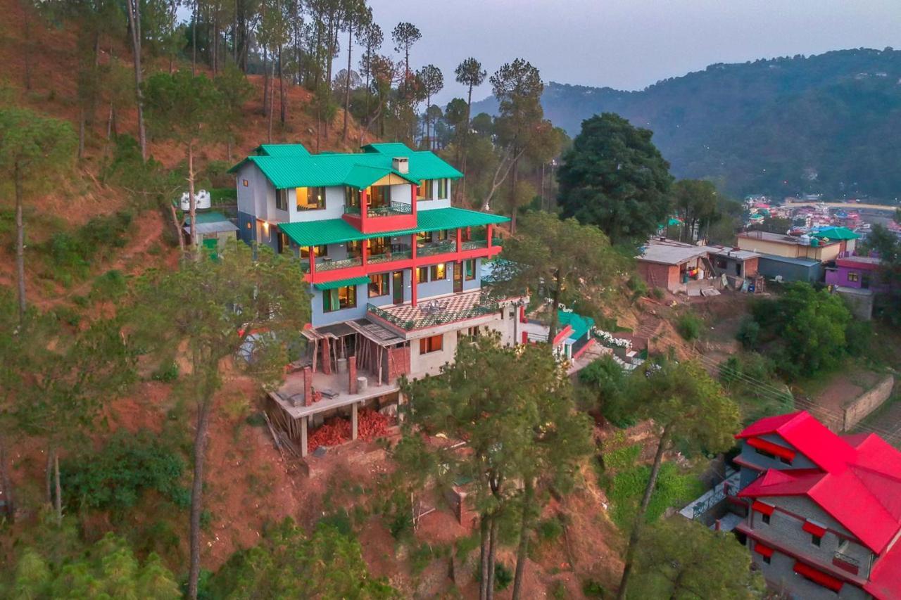 Stayvista At Cecil Cottages With Barbeque, Hill View Kasauli Extérieur photo