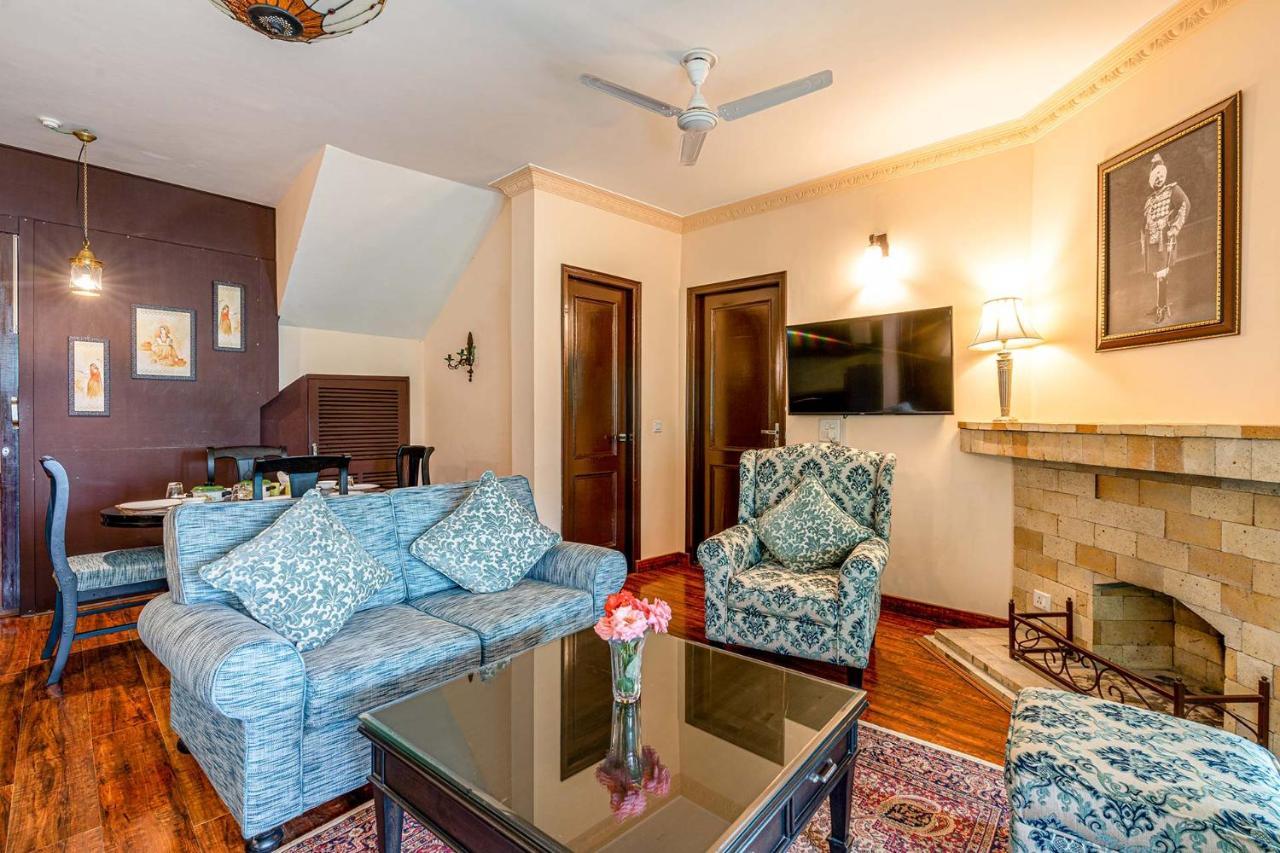 Stayvista At Cecil Cottages With Barbeque, Hill View Kasauli Extérieur photo