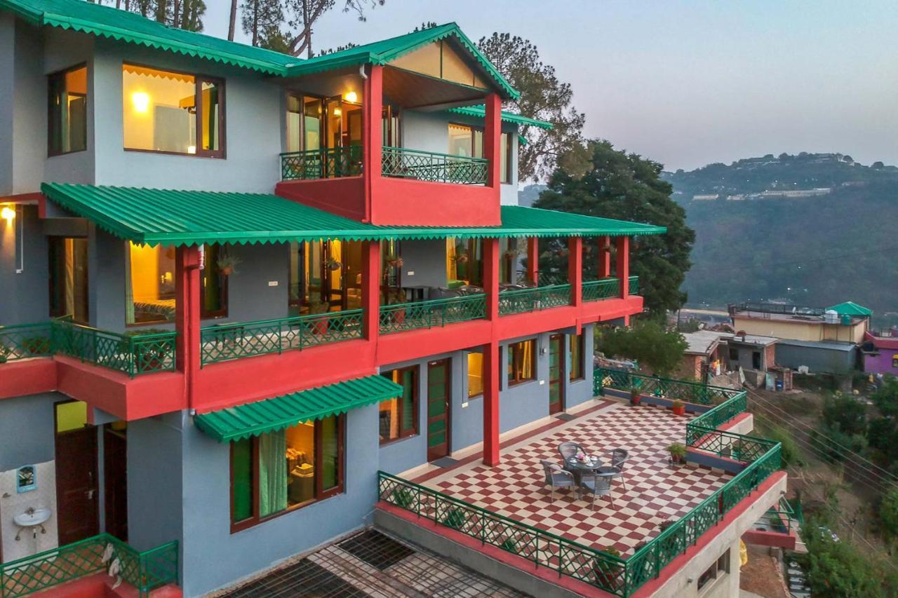 Stayvista At Cecil Cottages With Barbeque, Hill View Kasauli Extérieur photo