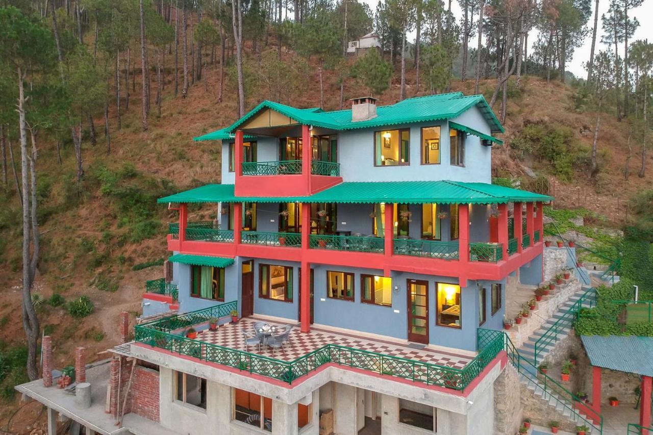 Stayvista At Cecil Cottages With Barbeque, Hill View Kasauli Extérieur photo
