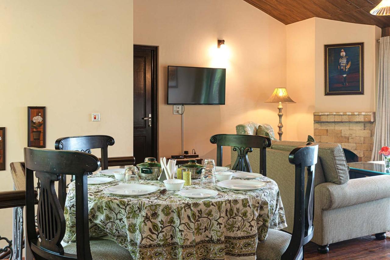 Stayvista At Cecil Cottages With Barbeque, Hill View Kasauli Extérieur photo