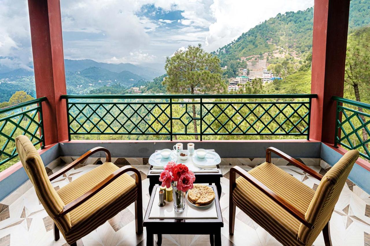 Stayvista At Cecil Cottages With Barbeque, Hill View Kasauli Extérieur photo