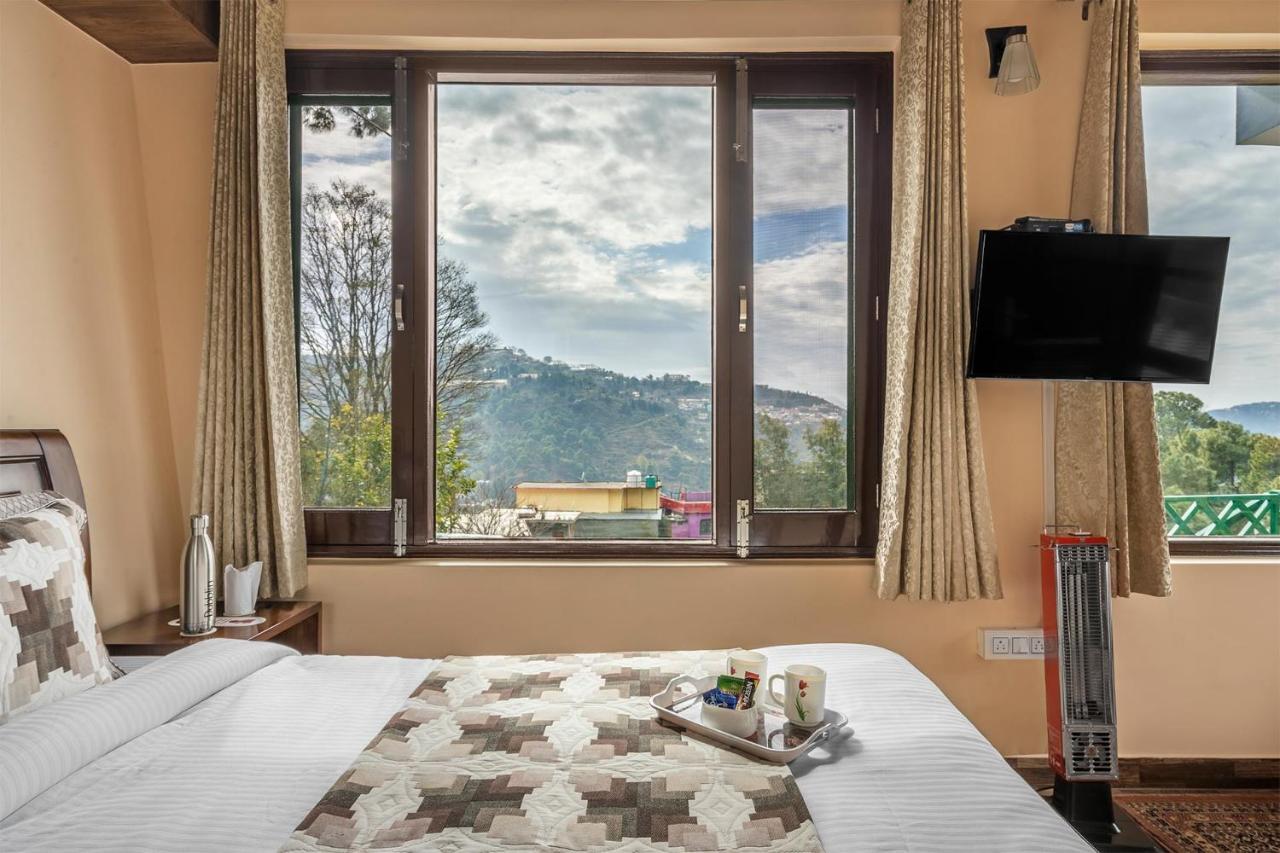 Stayvista At Cecil Cottages With Barbeque, Hill View Kasauli Extérieur photo